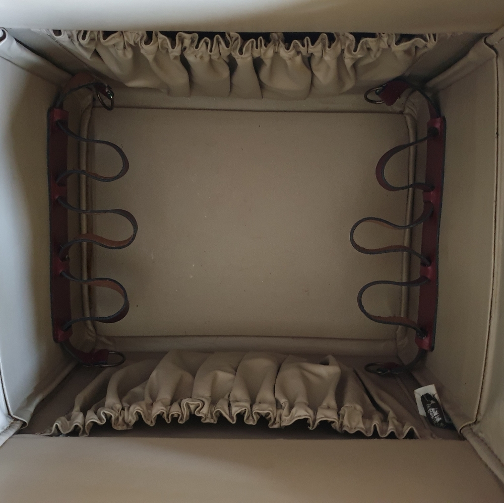 ✨Authentic Vintage Christian Dior Monogram Train / Travel Makeup Carrier✨ - Picture 4 of 12